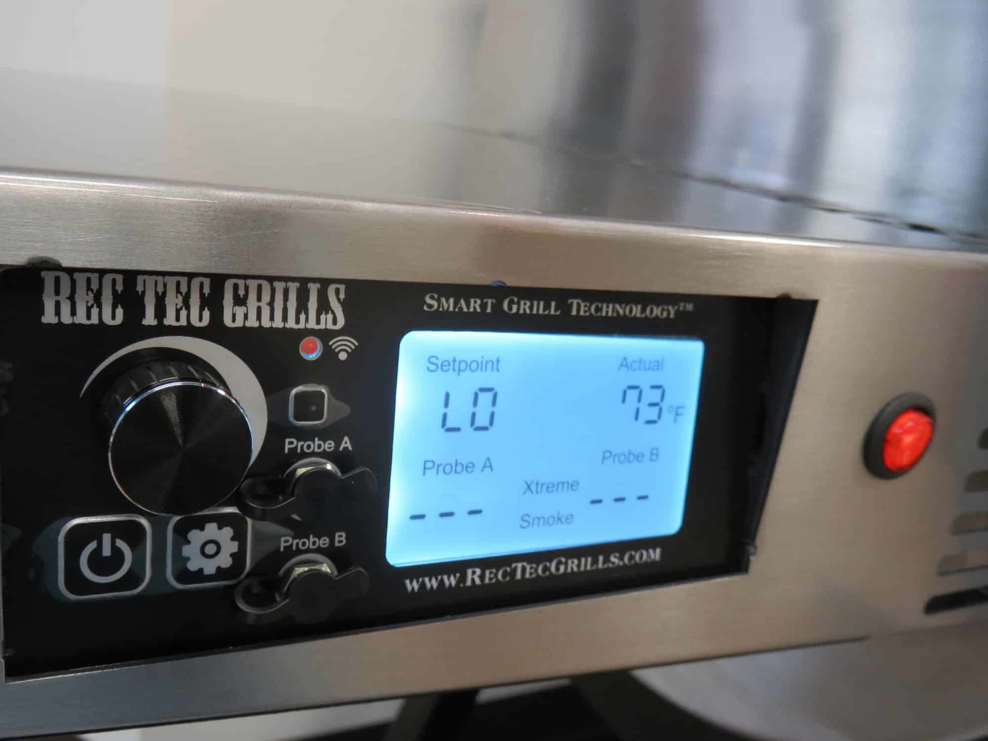 REC TEC RT-700 The Bull Pellet Grill Unboxing and Overview 